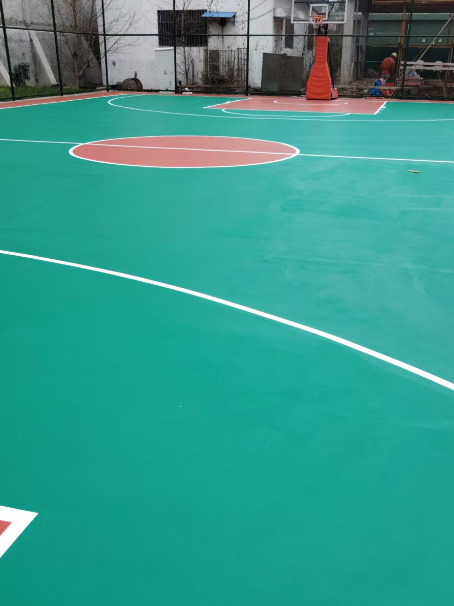 黟县 球场长期使用易出现地面开裂